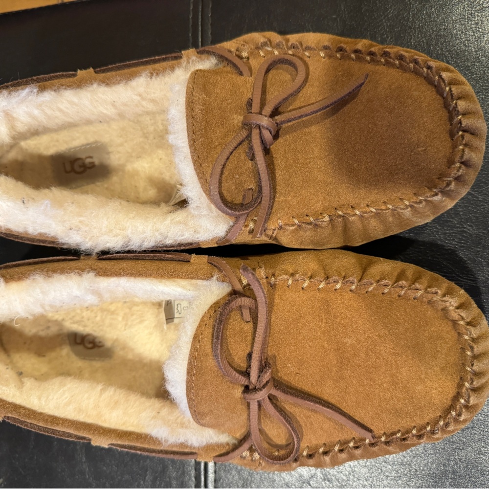 Ugg woman’s moccasin